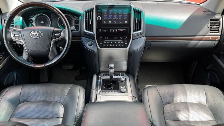 Toyota Land Cruiser Elegance 2018