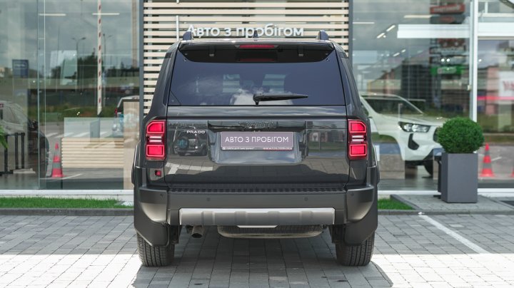 Toyota Land Cruiser Prado Premium 2024
