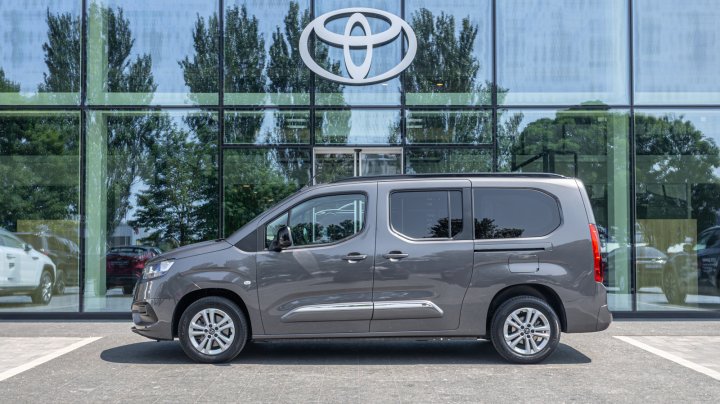 Toyota Proace City Verso Comfort 2023