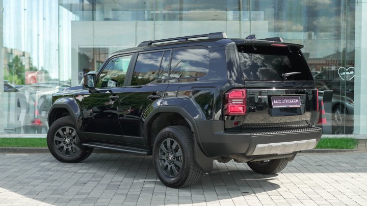 Toyota Land Cruiser Prado Prestige 2025