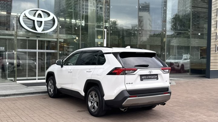 Toyota RAV4 Active + 2023