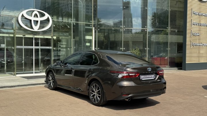 Toyota Camry Prestige+ 2021