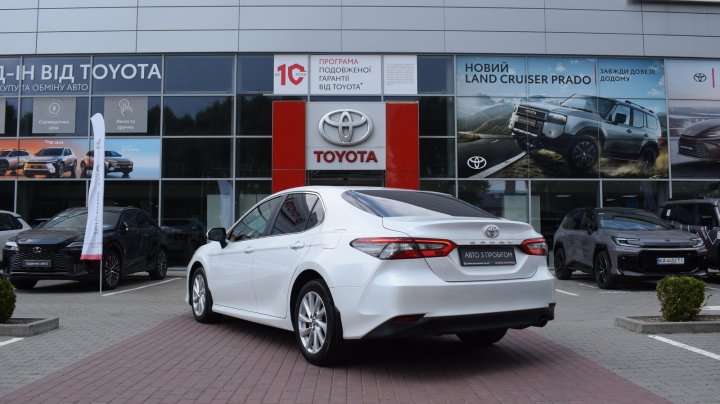 Toyota Camry Comfort 2021