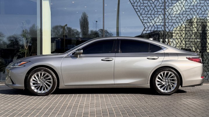 Lexus Es Executive + 2021