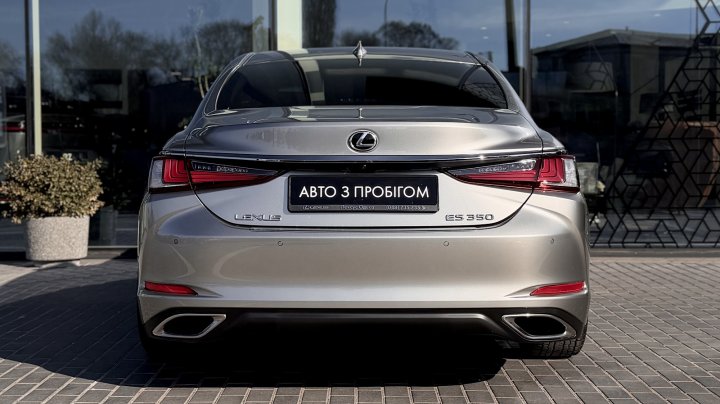 Lexus Es Executive + 2021