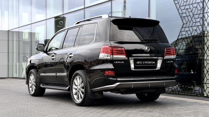 Lexus Lx Sport 2013