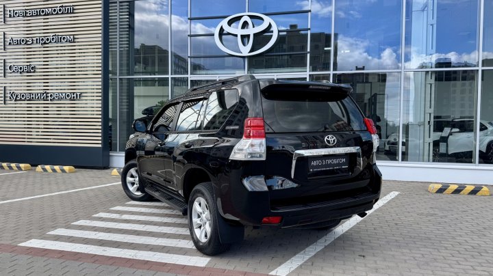 Toyota Land Cruiser Prado 2012