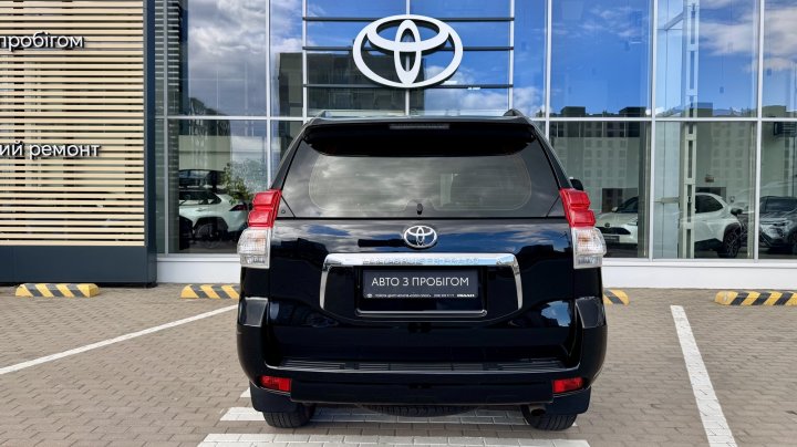 Toyota Land Cruiser Prado 2012