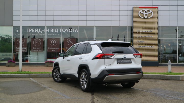 Toyota RAV4 Premium 2023