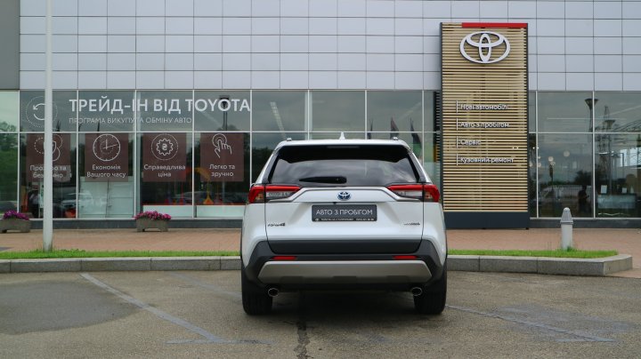 Toyota RAV4 Premium 2023
