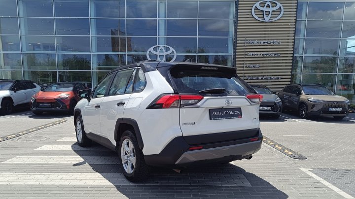 Toyota RAV4 Active 2021