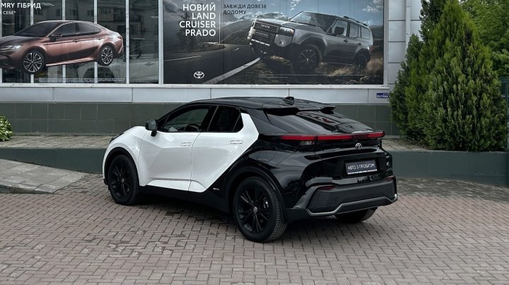 Toyota C-HR GR SPORT 2024