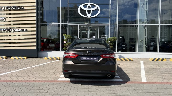 Toyota Camry 2017