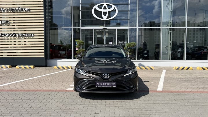 Toyota Camry Comfort 2017