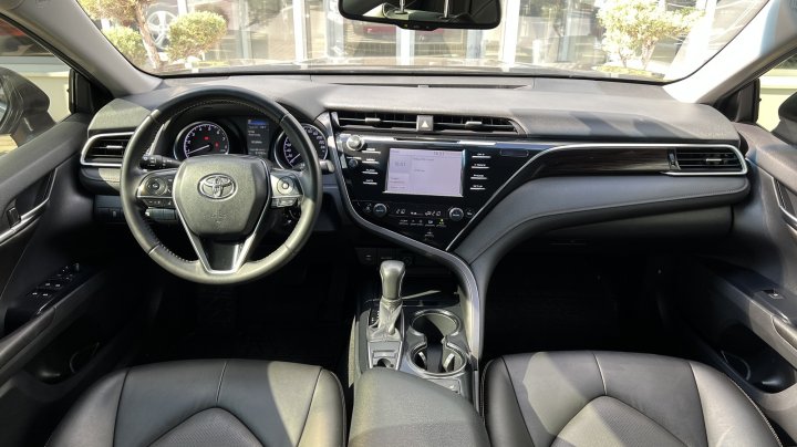 Toyota Camry Comfort 2017
