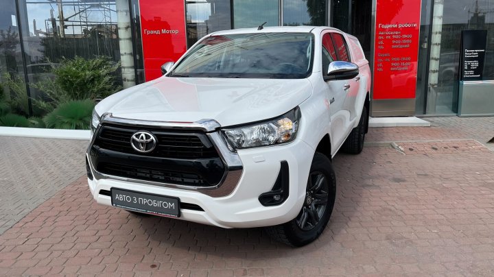Toyota Hilux Comfort 2023