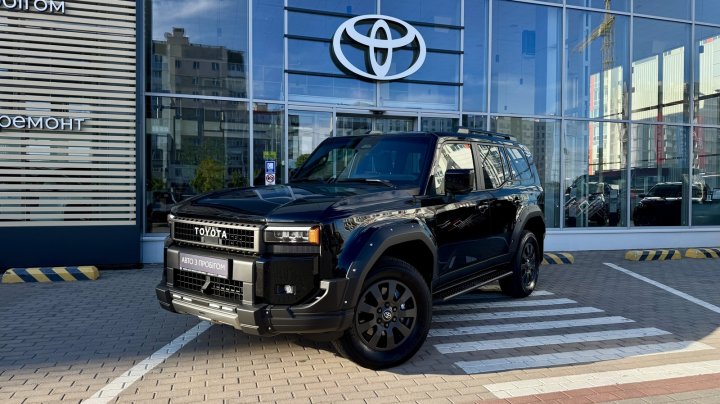 Toyota Land Cruiser Prado Prestige 2025