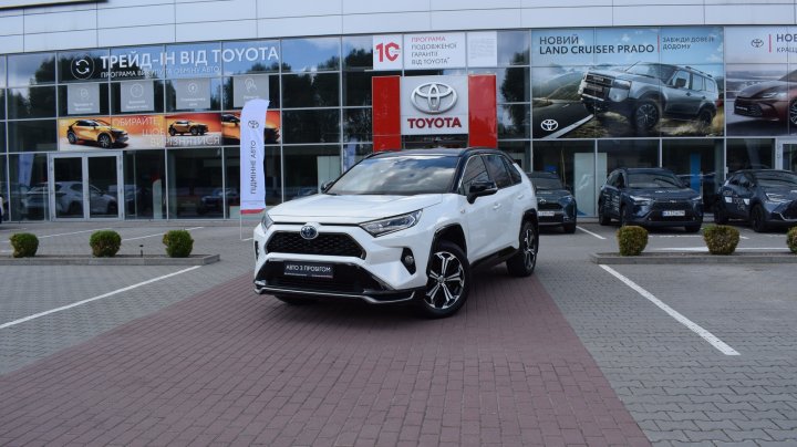 Toyota RAV4 Plug-In Premium 2021