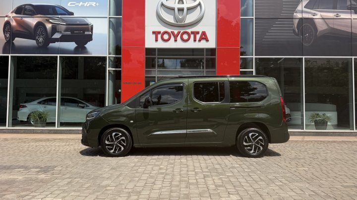 Toyota Proace City Verso Comfort 2024