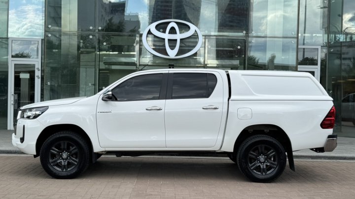 Toyota Hilux Comfort 2023