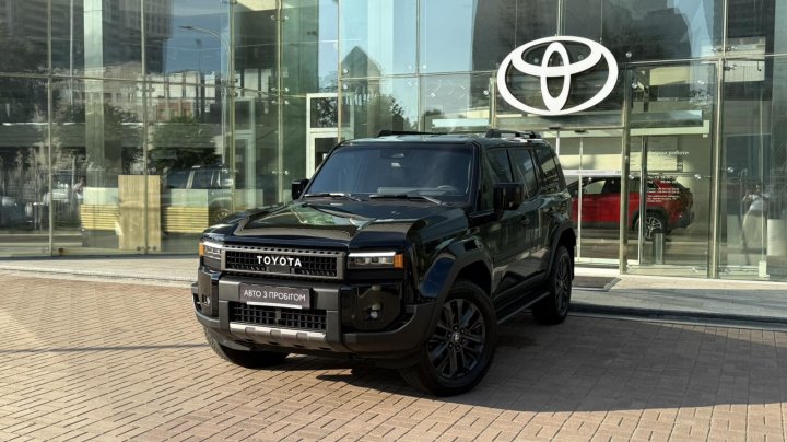 Toyota Land Cruiser Prado Premium 2025