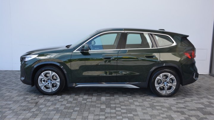 BMW iX1 xDrive30 2025