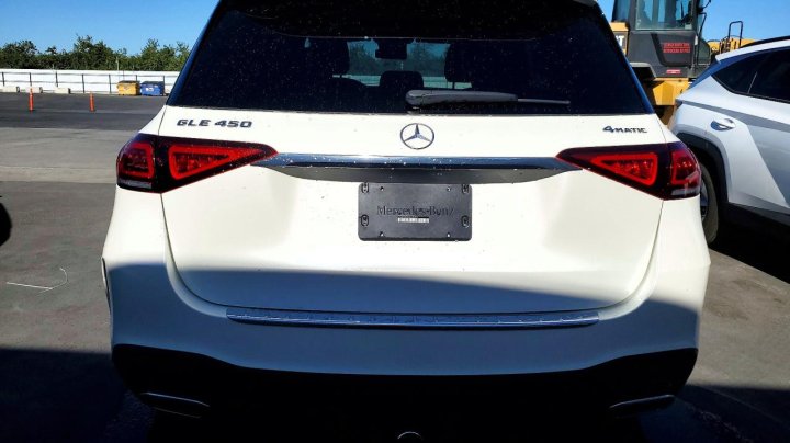 Mercedes-Benz GLE  2021