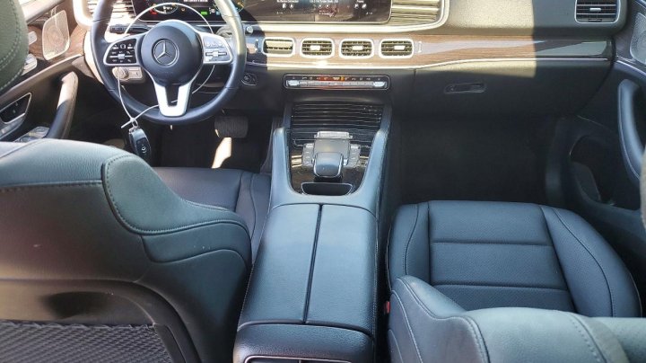 Mercedes-Benz GLE  2021