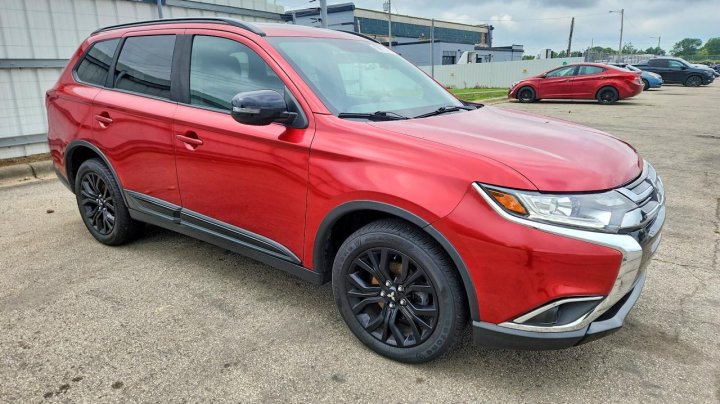 Mitsubishi Outlander  2018
