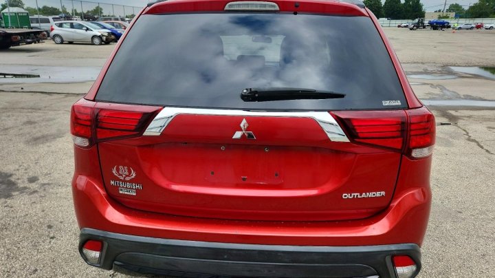 Mitsubishi Outlander  2018