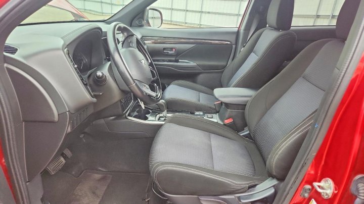 Mitsubishi Outlander  2018