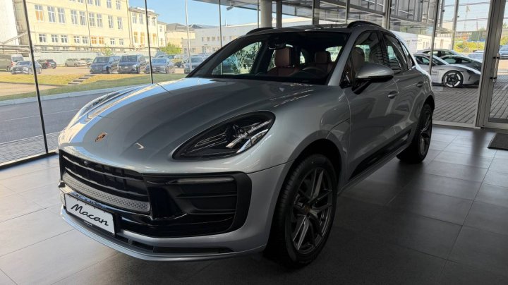 Porsche Macan T 2026