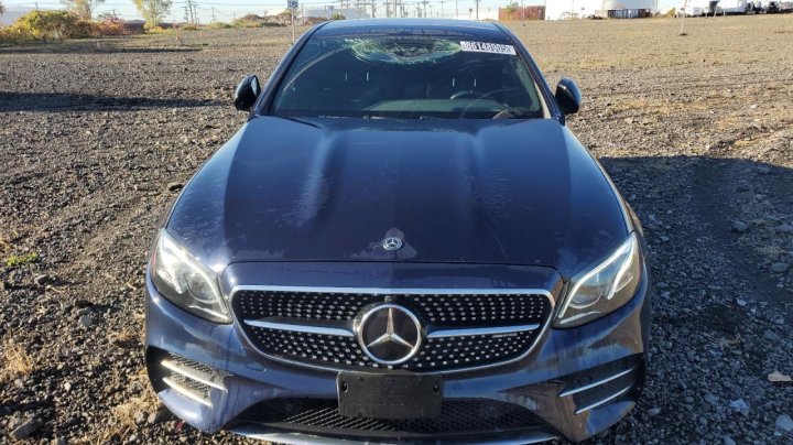 Mercedes-Benz E  2019