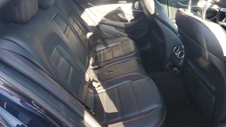 Mercedes-Benz E  2019