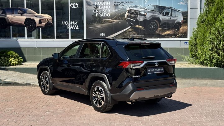 Toyota RAV4 Active 2021