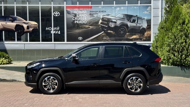 Toyota RAV4 Active 2021