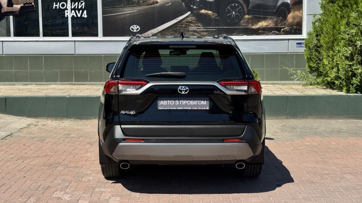 Toyota RAV4 Active 2021