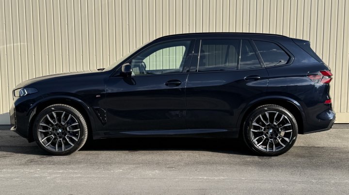 BMW X5 xDrive30d 2025