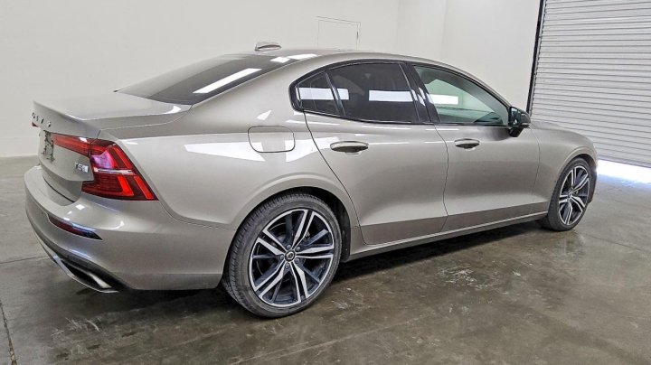 Volvo S60  2019
