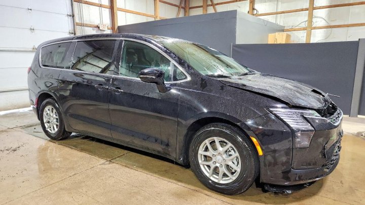 CHRYSLER Pacifica  2027