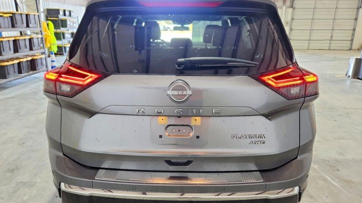 Nissan ROGUE  2024