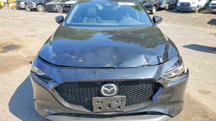 Mazda 3  2026