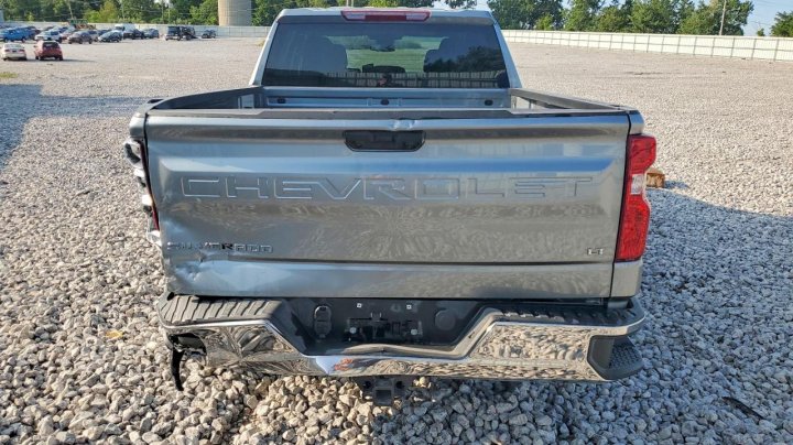 Chevrolet Silverado  2026