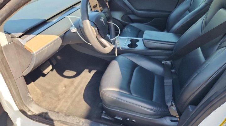Tesla MODEL  2022