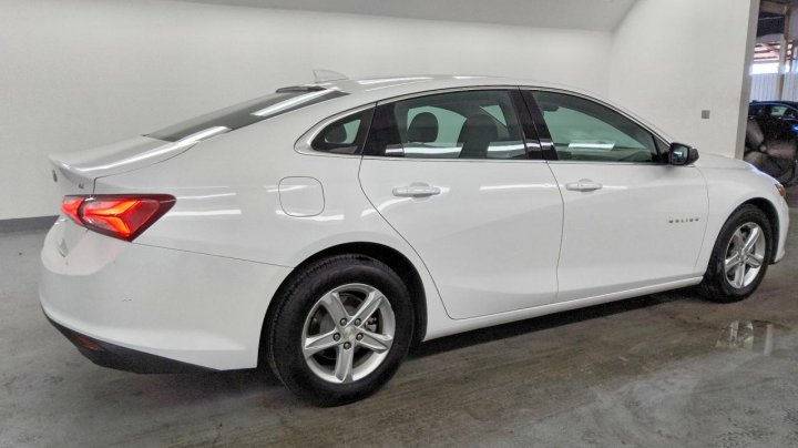Chevrolet Malibu  2022