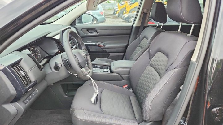 Nissan Pathfinder  2026