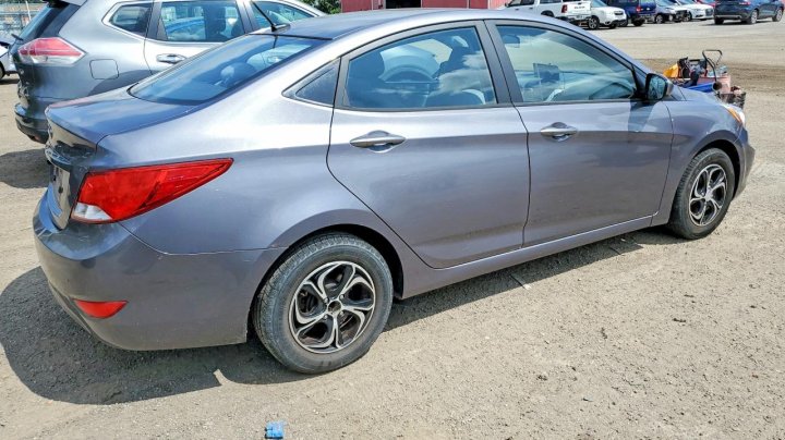 Hyundai ACCENT  2015