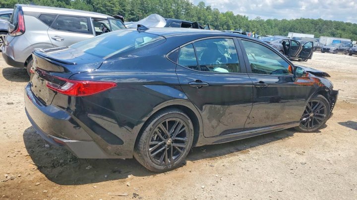Toyota Camry  2026