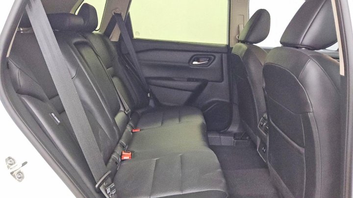Nissan ROGUE  2025