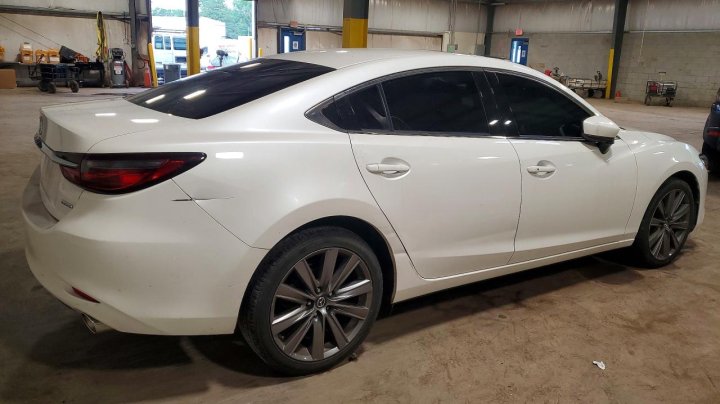 Mazda 6  2020